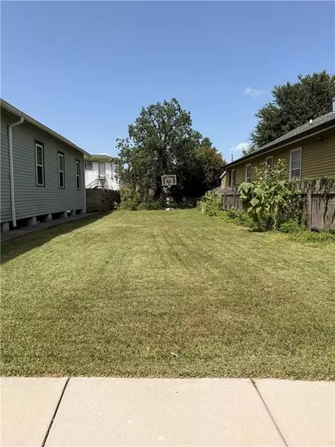 3716 Delachaise St, New Orleans, LA 70125