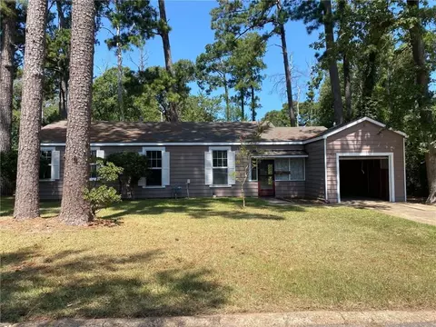 128 Jefferson Ct, Pineville, LA 71360