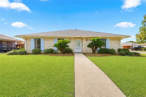 405 Mary Hughes Dr, Houma, LA 70363