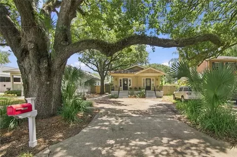 5557 Rosemary Pl #57, New Orleans, LA 70124