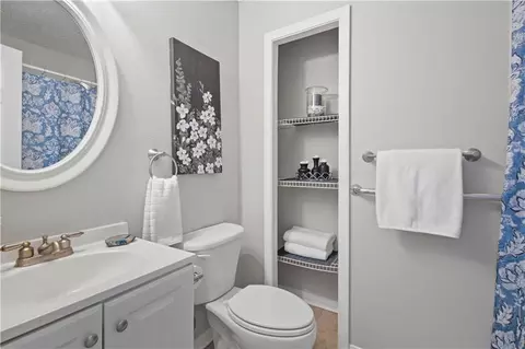 Bath - 478 Olive Dr, Slidell, LA 70458 photo 2 of 2