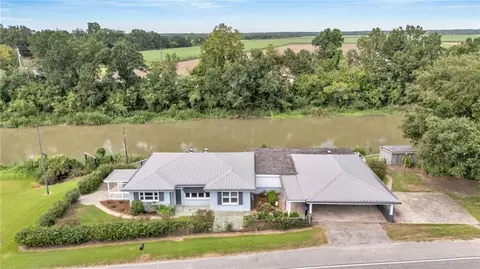 2357 Highway 1 Hwy, Raceland, LA 70394