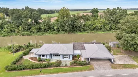 2357 Highway 1 Hwy, Raceland, LA 70394