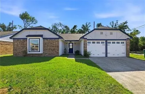 2800 English Colony Dr, Laplace, LA 70068