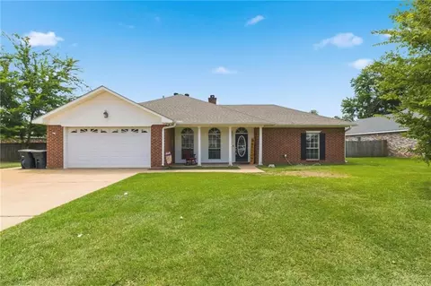 715 Saint Clair Ave, Natchitoches, LA 71457
