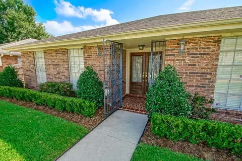 4517 Laudun St, Metairie, LA 70006