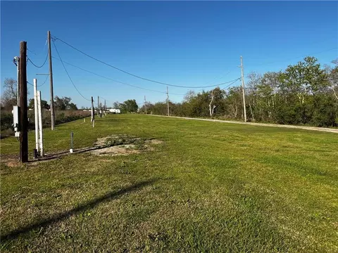 176 Emmett Ln, Buras, LA 70041