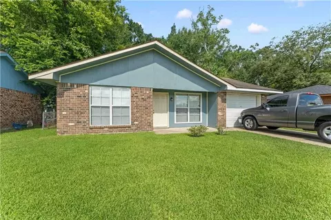 11855 Hallmark Dr, Baton Rouge, LA 70807