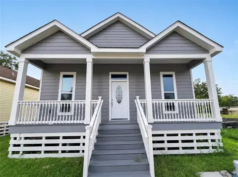 4560 Dodt Ave, New Orleans, LA 70126