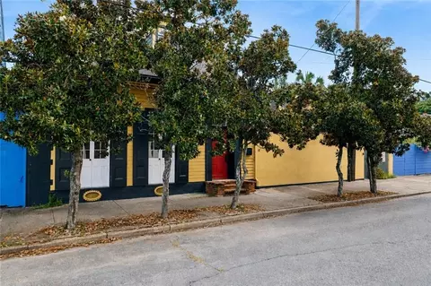1613 Pauger St, New Orleans, LA 70116
