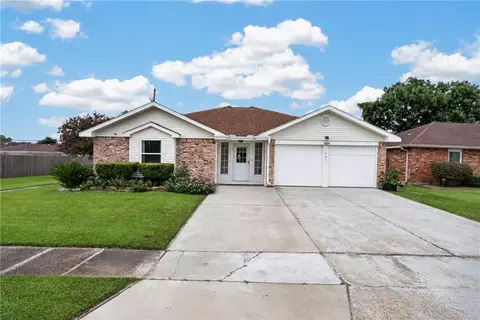 1924 Hampton Dr, Harvey, LA 70058