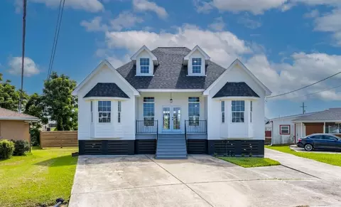 5031 New York Cir, New Orleans, LA 70126