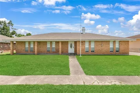 1305 Orchid Dr, Harvey, LA 70058