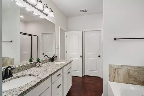 Entry Way - 12340 Parma Cir, Covington, LA 70435 photo 3 of 4