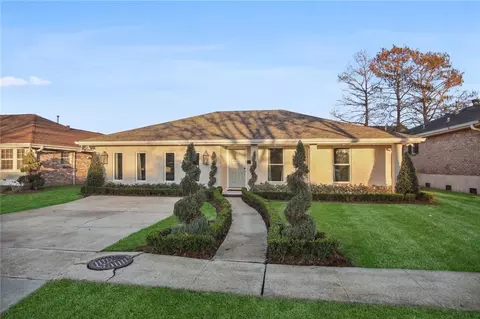 4621 Shores Dr, Metairie, LA 70006