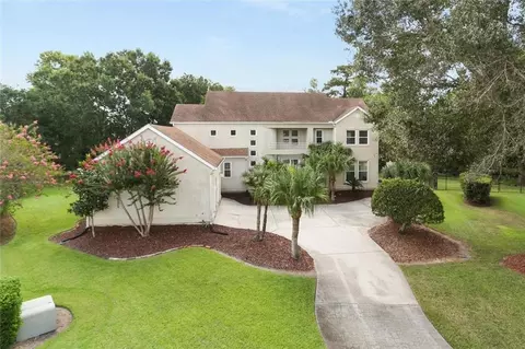 8 Shoal Creek Dr, New Orleans, LA 70131