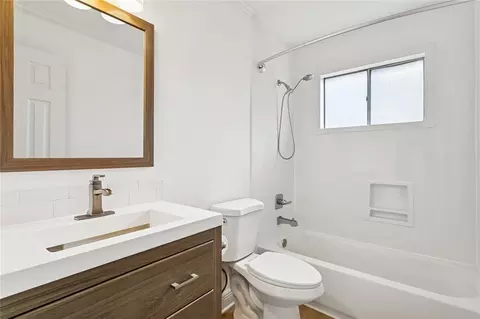Bath - 214 Scott Dr, Slidell, LA 70458 photo 2 of 2