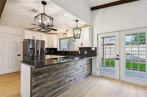 Kitchen - 214 Scott Dr, Slidell, LA 70458 photo 2 of 3