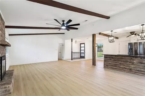 Living - 214 Scott Dr, Slidell, LA 70458 photo 2 of 4