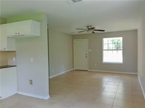 Living - 4207 Maple Dr, Slidell, LA 70461 photo 2 of 2