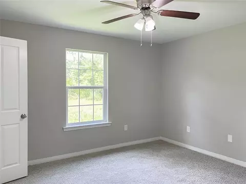 Bedroom - 4207 Maple Dr, Slidell, LA 70461 photo 4 of 4