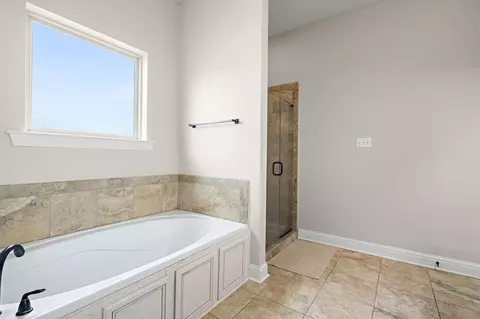 Bath - 298 Saw Grass Loop, Covington, LA 70435 photo 2 of 4