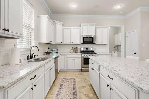 Kitchen - 298 Saw Grass Loop, Covington, LA 70435 photo 2 of 4