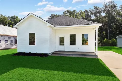 2317 Caddy Dr, Marrero, LA 70072