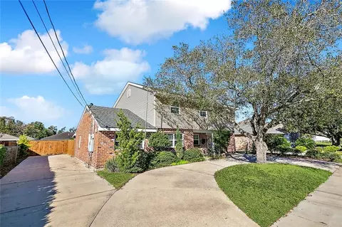 2441 Mercedes Blvd, New Orleans, LA 70114