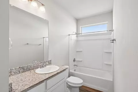 Bath - 5737 Laurel Tree Way, Slidell, LA 70461 photo 3 of 3