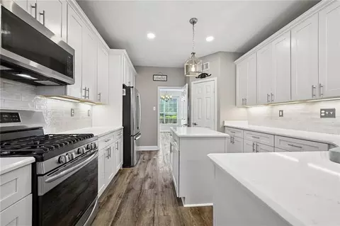 Kitchen - 305 Stallion Ct, Covington, LA 70435 photo 1 of 2