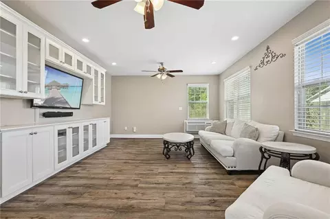 Living - 305 Stallion Ct, Covington, LA 70435 photo 4 of 7
