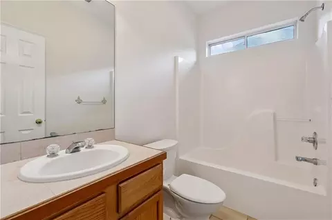 Bath - 69396 6th Ave, Covington, LA 70433 photo 3 of 3