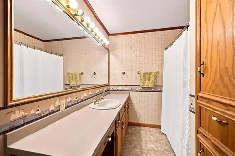 Bath - 52146 Harmon Trce, Loranger, LA 70446 photo 2 of 3