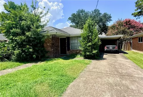 3112 Metairie Ct, Metairie, LA 70002