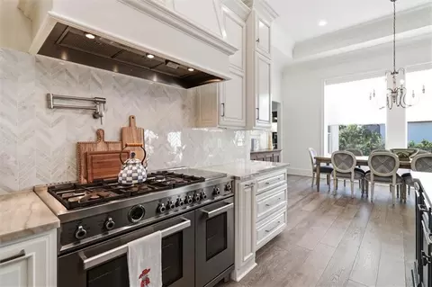 Kitchen - 128 Juniper Ct, Mandeville, LA 70471 photo 1 of 6