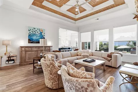 Living - 128 Juniper Ct, Mandeville, LA 70471 photo 5 of 6
