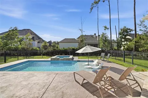 Exterior - 128 Juniper Ct, Mandeville, LA 70471 photo 4 of 10