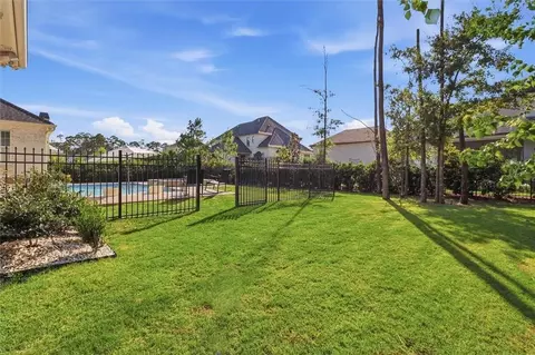 Exterior - 128 Juniper Ct, Mandeville, LA 70471 photo 8 of 10
