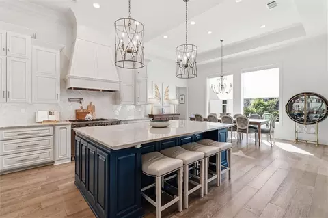 Kitchen - 128 Juniper Ct, Mandeville, LA 70471 photo 4 of 6