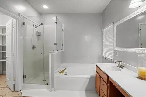 Bath - 1002 Deborah Dr, Slidell, LA 70461 photo 1 of 3