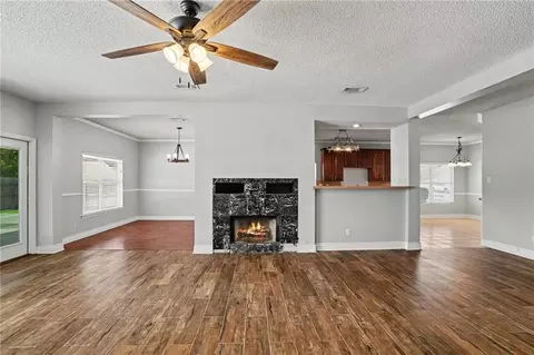 Living - 1002 Deborah Dr, Slidell, LA 70461 photo 1 of 4