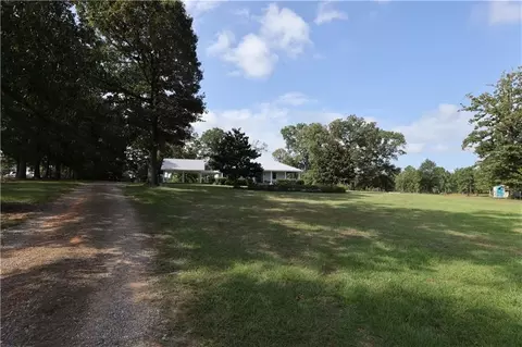Exterior - 103 Harlan Davis Rd, Wiggins, MS 39577 photo 4 of 14