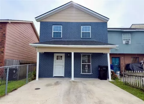 148 Westpark Ct, New Orleans, LA 70114