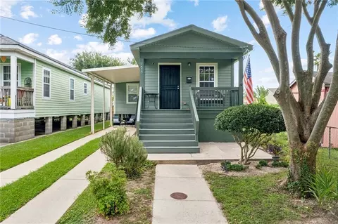 1817 Bartholomew St, New Orleans, LA 70117