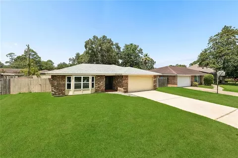 Exterior - 115 Lafitte Dr, Slidell, LA 70458 photo 2 of 5