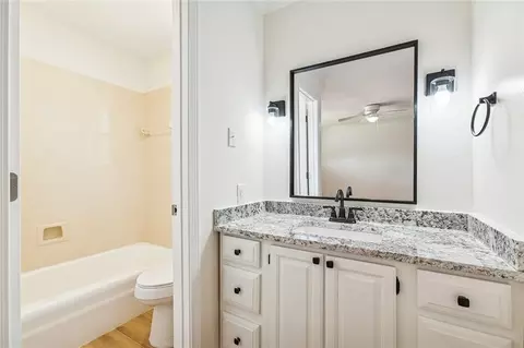 Bath - 115 Lafitte Dr, Slidell, LA 70458 photo 2 of 2