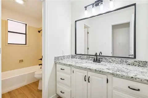 Bath - 115 Lafitte Dr, Slidell, LA 70458 photo 1 of 2