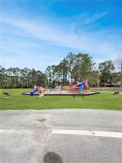 Other - 10501 Pin Oak Dr, Biloxi, MS 39532 photo 4 of 6