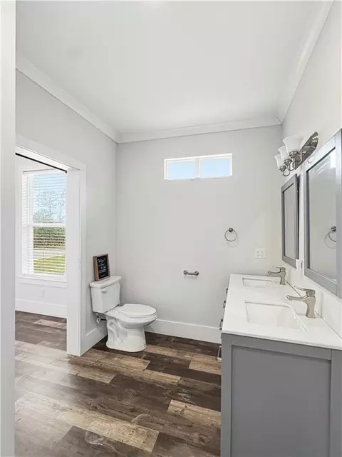 Bath - 10501 Pin Oak Dr, Biloxi, MS 39532 photo 5 of 5